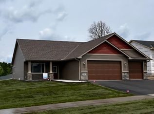 5996 Fuller Cir, Wyoming, MN 55092