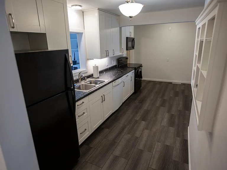 328 W Main St #A — Photo 17