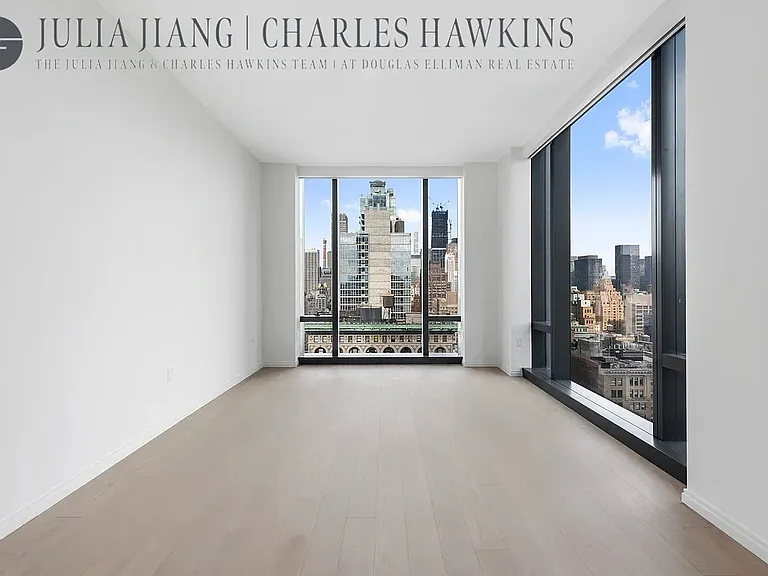 277 5th Ave #22B — Photo 1