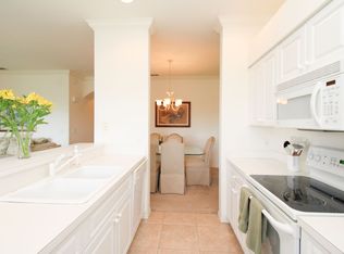 3820 Sawgrass Way APT 3046, Naples, FL 34112