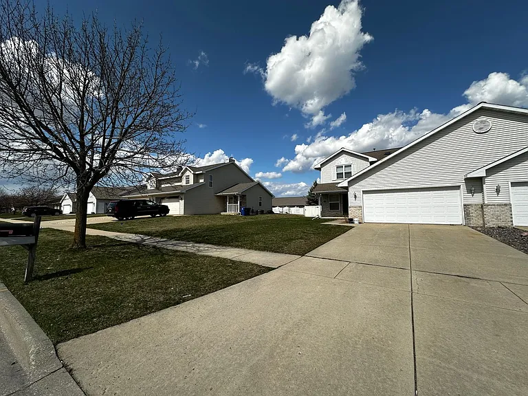 1525-1527 Okeefe Rd — Photo 40