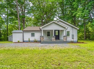 2396 Putnam Glendon Rd, Carthage, NC 28327