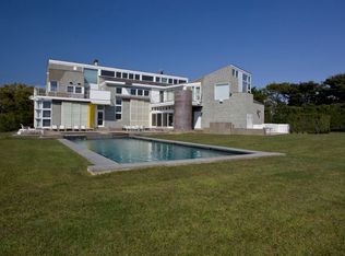 43 Farm Field Rd N, Bridgehampton, NY 11932