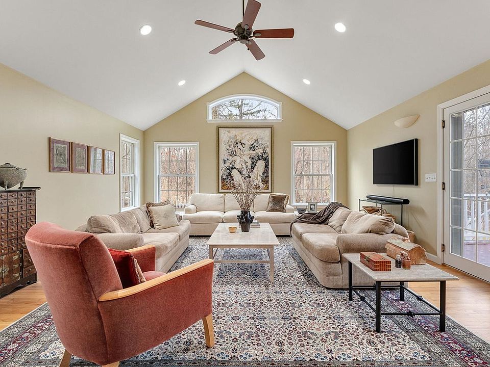 1st image of 183 Stonegate Lane