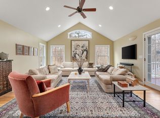 183 Stonegate Ln, Shelburne, VT 05482