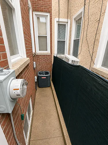 828 E Cornwall St Photo 1