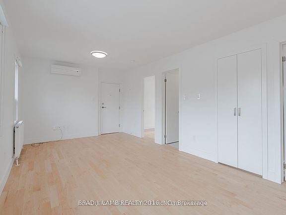 4th image of 28A 3rd St #3