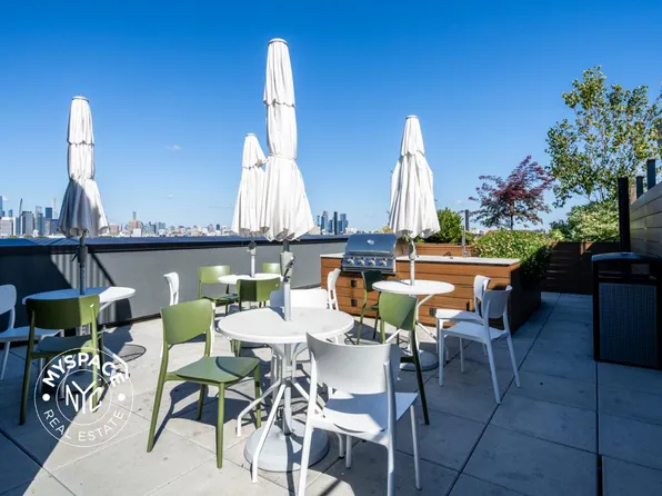 280 Meeker Avenue image 19 of 28