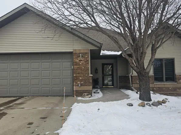 110 Hamilton Cir, Aberdeen, SD 57401