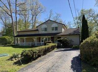 23 Lavina Trl, Jefferson Twp., NJ 07438