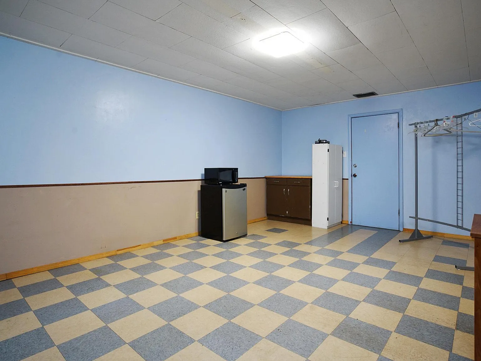 Studio, 200 sqft, $550 — Photo 2
