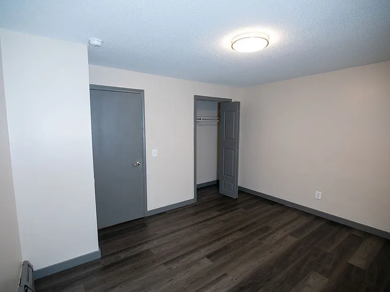 608 Allen St — Photo 29