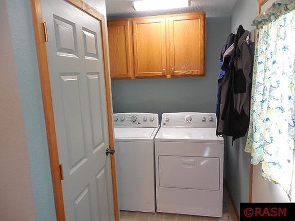 5th image of 415 Drew Ave SE