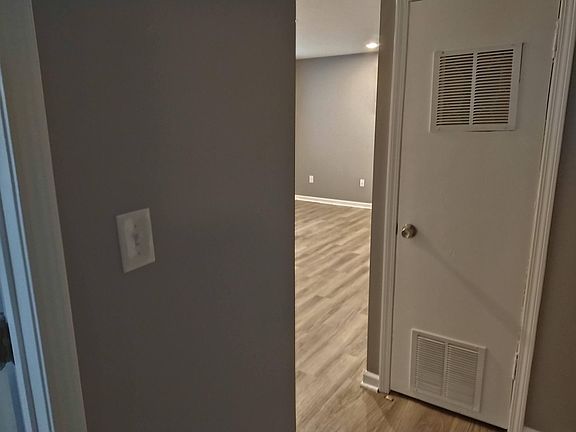 3rd image of 11415 Palmer Ave