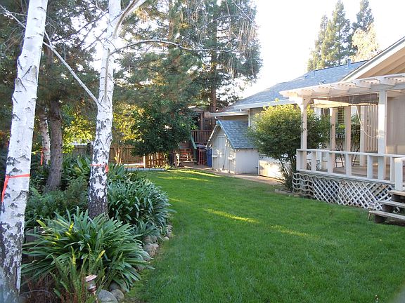 2nd image of 300 Oak Canyon Way