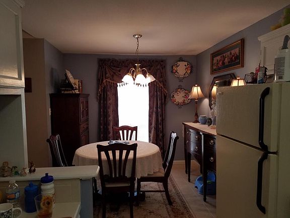 5th image of 13462 Locust Hill Dr
