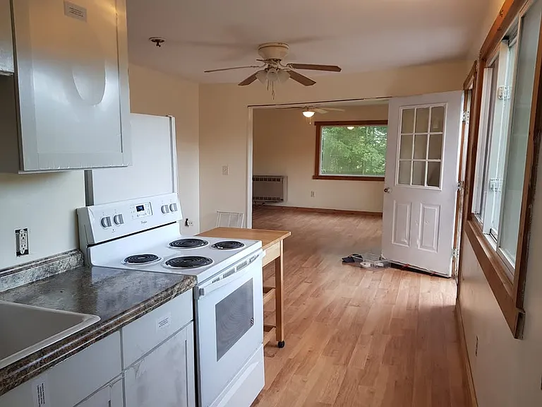 238 Pratt Rd — Photo 6