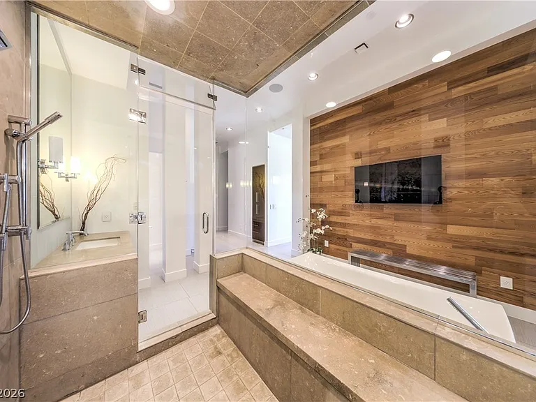 1501 Foothills Village Dr — Photo 40