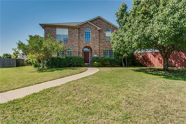 1st image of 1216 Maplewood Ct