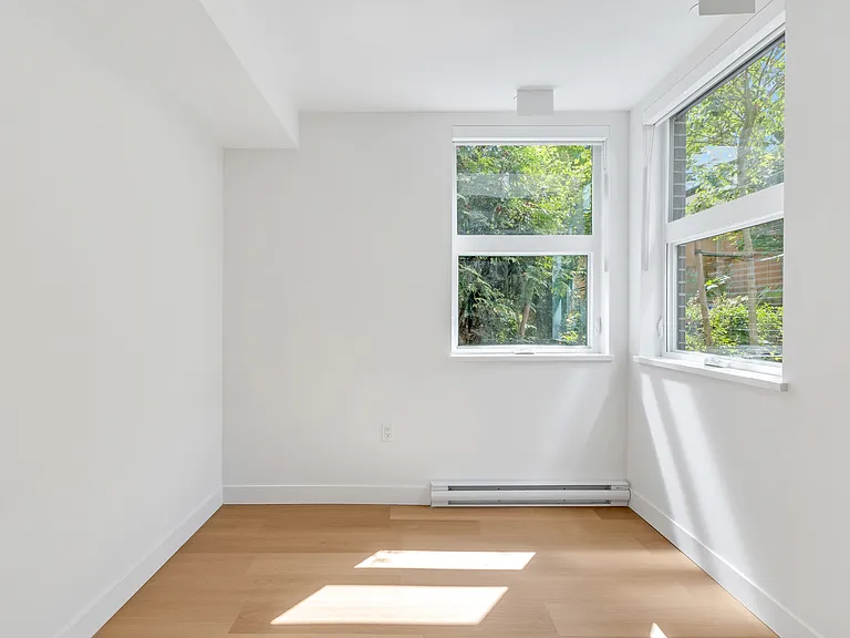 1490 W 32nd Ave — Photo 36