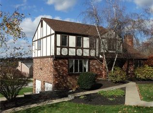2792 Tischler Rd, Bethel Park, PA 15102