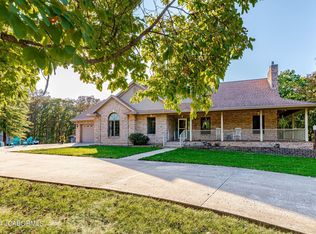 4395 Richland Heights Rd, Fulton, MO 65251