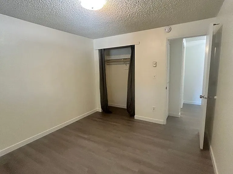 9100 NE 15th Ave — Photo 10