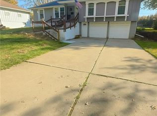 12943 Sycamore Ave, Grandview, MO 64030