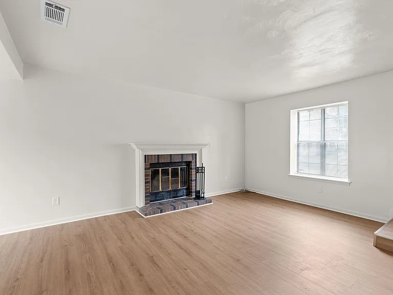 935 Still Harbor Cir — Photo 8