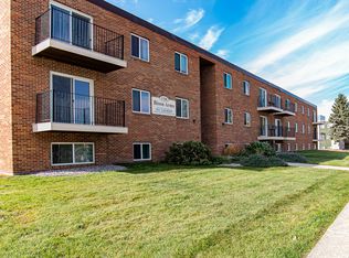 1120 16th St N UNIT 1, Fargo, ND 58102