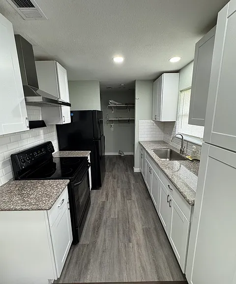 115 Plainview Dr — Photo 17