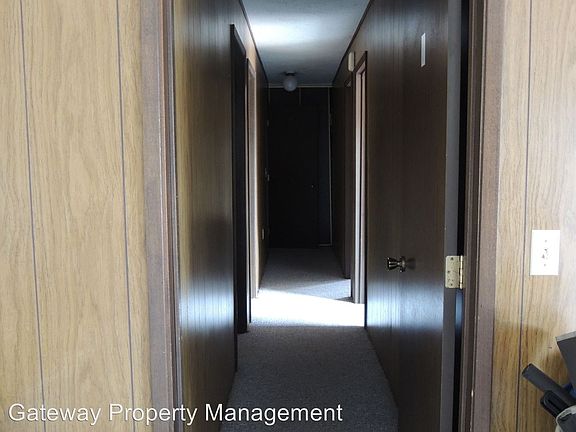 4th image of 304 E Soundview Dr