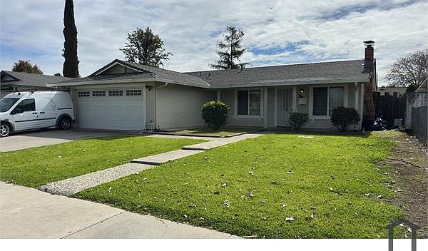 1st image of 632 Nokomis Dr