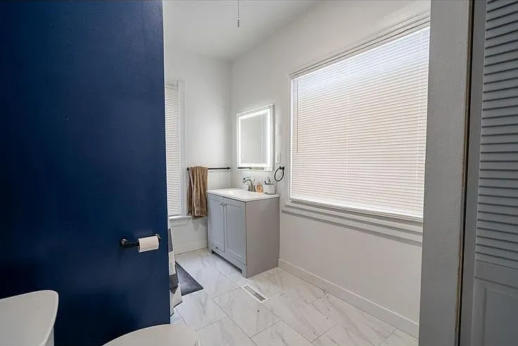 11 Goethe St #1 — Photo 11