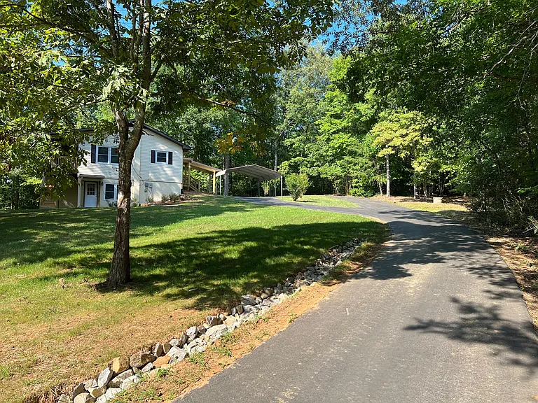Wells Rd — Photo 2