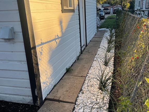 Side entrance from back ! We don't post on facebook or any other sites other that Zillow and it's affiliated companies.