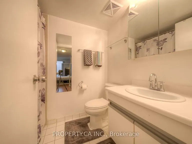 1001 Bay St #2107 — Photo 13
