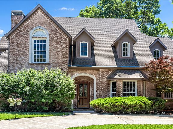 3rd image of 5308 Del Roy Dr