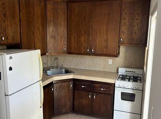 Discover Your Ideal Home: Spacious Apartments with Cozy Comfort, Miami Beach, FL 33139