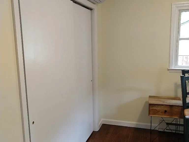 5 Warren St #2 — Photo 18