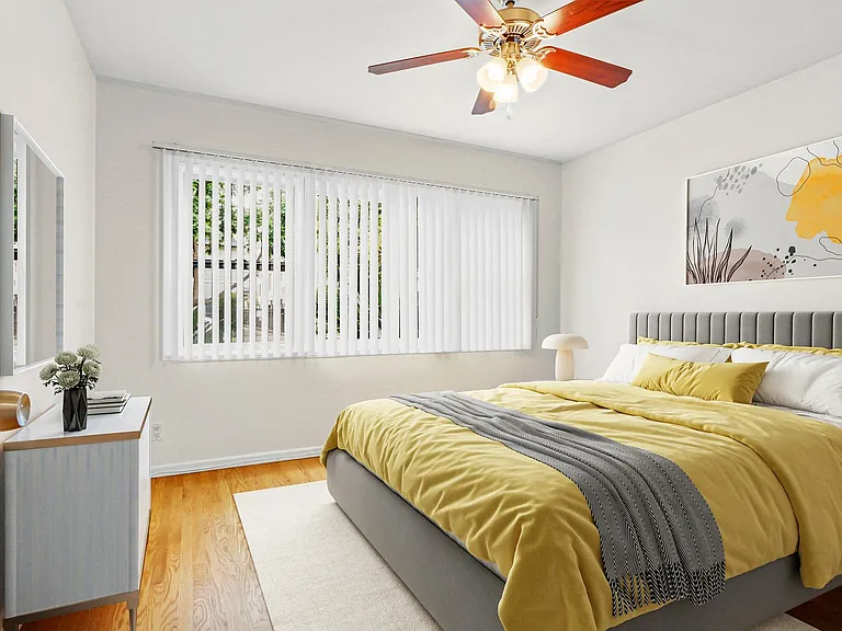 Hayworth Avenue Apartments — Photo 10
