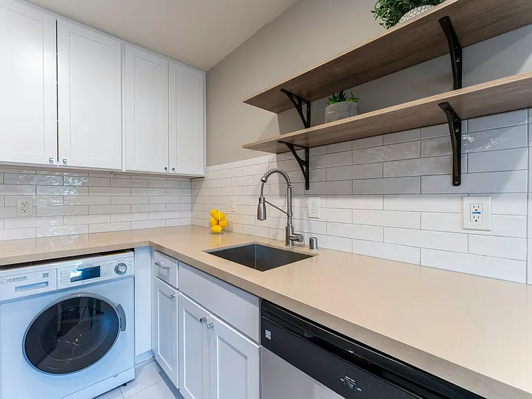 988 E El Camino Real #6 — Photo 4