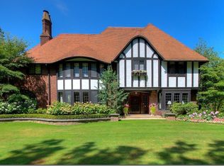 2978 Courtland Blvd, Shaker Heights, OH