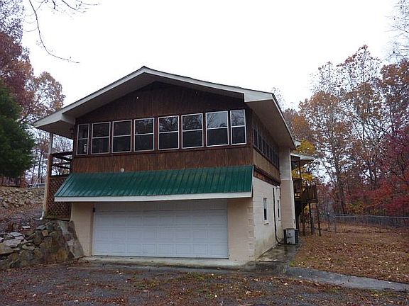 Side view, garage/sun room