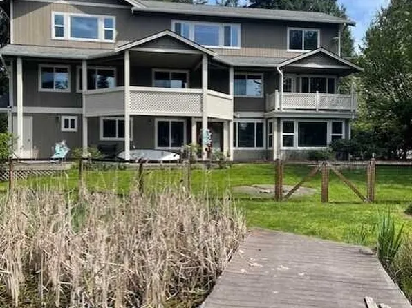 24216 Crystal Lake Place, Woodinville, WA 98077
