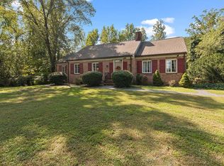100 Lakeside Dr, Warsaw, VA 22572