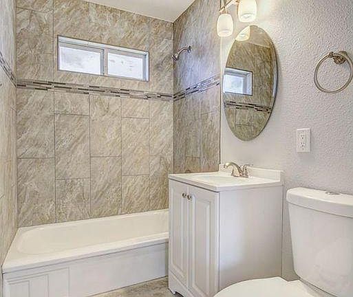 3rd image of 5203 Gordon Dr #5203