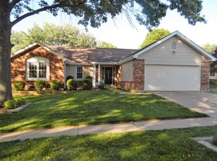 743 Oak Hall Ln, Ballwin, MO 63021