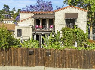 2420 N Beachwood Dr, Los Angeles, CA 90068
