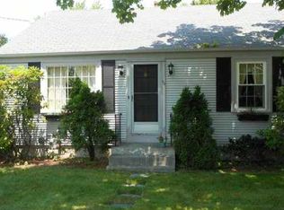 40 Prescott Ave, Riverside, RI 02915